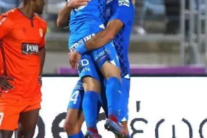 Καρμιώτισσα-Απόλλων: "Xιτσκοκικό" φινάλε με 7 γκολ και ΔΙΠΛΟ στο 90+6!