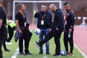 Καρμιώτισσα-ΑΕΖ: Το... μοίρασαν δύο Κύπριοι (Φώτος)