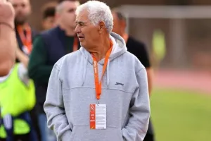 Καρμιώτισσα-ΑΕΖ: Το... μοίρασαν δύο Κύπριοι (Φώτος)