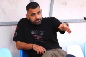 Καρμιώτισσα-ΑΕΖ: Το... μοίρασαν δύο Κύπριοι (Φώτος)