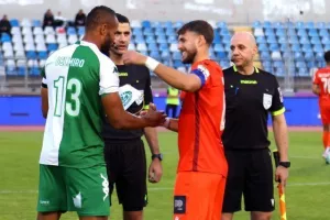 Καρμιώτισσα-ΑΕΖ: Το... μοίρασαν δύο Κύπριοι (Φώτος)