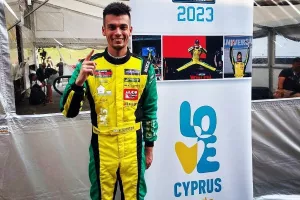 Ο Βλαδίμηρος Τζιωρτζής συστήνει την Κύπρο στους ξένους μέσα από τρία βίντεο