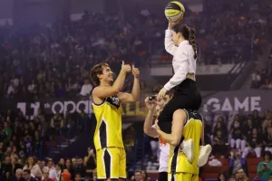 Ο ΠτΔ έκανε το τζάμπολ στο 11ο ΟΠΑΠ All Star Game (ΦΩΤΟΣ)