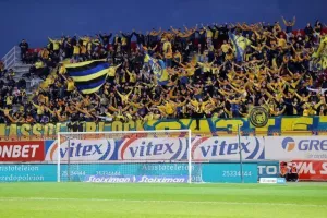 Οι ΑΕΛίστες στο "Αμμόχωστος" (Φώτος)