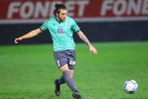 Οθέλλος-Εθνικός: Το γύρισαν οι Αθηαινίτες, αντιστάθηκε με 10 όμως δεν άντεξε!