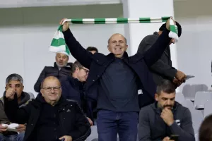 (Φωτορεπορτάζ) Ο κόσμος στο Άρης - Σπάρτα Πράγας