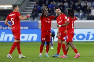 Απόλλων-Νέα Σαλαμίνα: Ερυθρόλευκο... μάγκικο διπλό - Γαλάζια απογοήτευση (Φώτος)