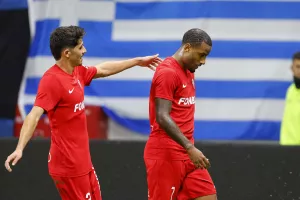 Απόλλων-Νέα Σαλαμίνα: Ερυθρόλευκο... μάγκικο διπλό - Γαλάζια απογοήτευση (Φώτος)