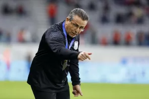Απόλλων-Νέα Σαλαμίνα: Ερυθρόλευκο... μάγκικο διπλό - Γαλάζια απογοήτευση (Φώτος)