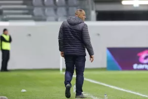 Άρης-ΑΕΖ: Ένα γκολ ήταν αρκετό για να επιστρέψει στις νίκες (φώτος)