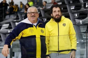 ΑΕΛ-Άρης: Τεσσάρα, κυριαρχία και (ξανά) τριπλή ισοβαθμία! (Φώτος)