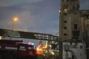 Ουκρανία: Ολονύχτιο σφυροκόπημα - Κίεβο και Μόσχα εξουδετέρωσαν δεκάδες μη επανδρωμένα αεροσκάφη