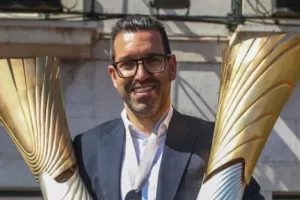 Παρουσιάζει τον Πέδρο Άλβες ο Ολυμπιακός