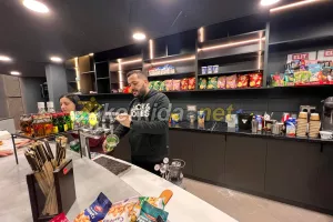 Ανακαίνιση και Sports Bar (φώτος)