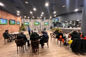 Ανακαίνιση και Sports Bar (φώτος)