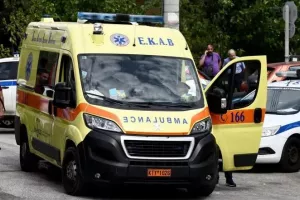 Σοκ στην Ακρόπολη: Κινέζος πέταξε τη γυναίκα του από το μπαλκόνι τρίτου ορόφου - Τον ψάχνει η αστυνομία