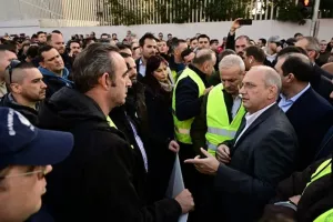 Καθολική απαίτηση των αστυνομικών να φύγουν από τη φύλαξη των γηπέδων! (Βίντεο)
