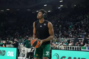 Κώστας Αντετοκούνμπο: «Έχει αλλάξει την κουλτούρα της ομάδας ο Αταμάν»