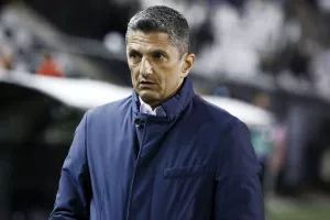 Λουτσέσκου: "Παίξαμε με κόσμο όλα τα εκτός έδρας ντέρμπι και στην έδρα μας θα είμαστε χωρίς θεατές"