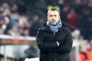 Ολυμπιακός: Σύσκεψη με Κορδόν, Άλβες για το μέλλον του Μαρτίνεθ