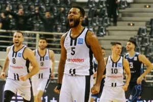 ΠΑΟΚ ανατροπής «πάτησε» τον Κολοσσό κι ανέβηκε τετράδα