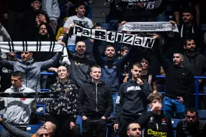 Παρτίζαν: Πρόστιμο και απαγόρευση παρουσίας οπαδών για ένα εκτός έδρας ματς από την EuroLeague λόγω επεισοδίων με Βαλένθια