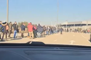 Μέχρι και 5 ώρες περίμεναν να βγάλουν εισιτήριο για την ανοιχτή προπόνηση