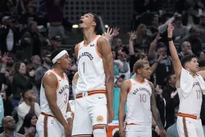 NBA: Οι Σπερς εκμεταλλεύτηκαν τις απουσίες των Λέικερς και έβαλαν τέλος στο σερί 18 ηττών