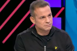Ντέμης: «Δικαίως φωνάζει η ΑΕΚ για τις κάρτες και ο Ολυμπιακός για το πέναλτι»