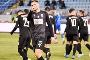 Στην Κύπρο για υπογραφές