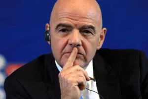 Ήττα των ομάδων στα χαρτιά... για τις ρατσιστικές επιθέσεις των οπαδών