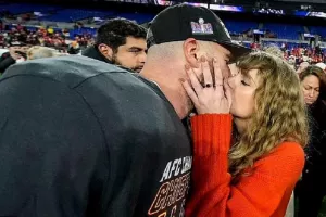 Στο Super Bowl οι Chiefs-Το «καυτό» φιλικό της Τέιλορ Σουίφτ στον Τράβις Κέλτσε