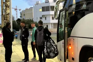 Φώτος Kerlida/Άφιξη αποστολής Οθέλλου 