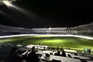 Μπλακ... άουτ για μερικά δευτερόλεπτα στο Άρης-Ομόνοια!