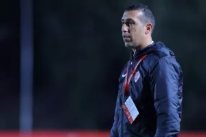 Έρχεται...