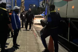Η άφιξη του ΑΠΟΕΛ στο "Αμμόχωστος-Επιστροφή"