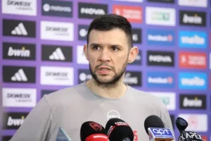 Παπανικολάου: "Δεν έχει νόημα να κλαίμε τη μοίρα μας"
