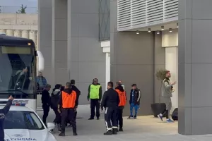 Η άφιξη του Απόλλωνα (Φώτος)