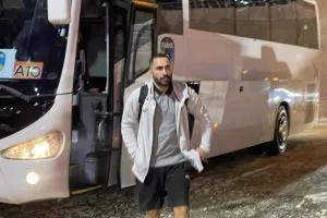 Άφιξη Πάφου στο "Στέλιος Κυριακίδης" (Φώτος Kerkida)