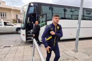 (ΦΩΤΟΣ Kerkida) Άφιξη... ΑΕΛ