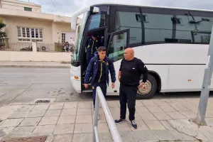 (ΦΩΤΟΣ Kerkida) Άφιξη... ΑΕΛ