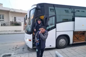 (Φώτος Kerkida) Άφιξη αποστολής ΑΕΖ 