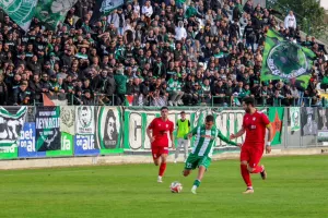Φώτος από το "διπλό" με... καταπράσινη κερκίδα