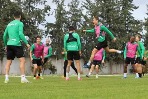 Δουλειά στους "πράσινους" (κλικς από την πρωινή)