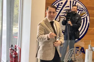 Κίρζης με Βάκη