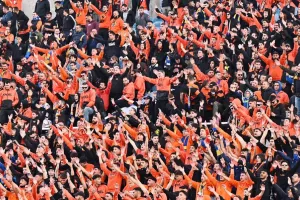 Πορτοκαλί/Pregame party