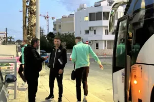 Φώτος Kerlida/Άφιξη αποστολής Οθέλλου 