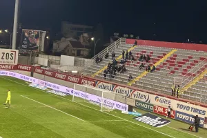 Τυχεροί... 