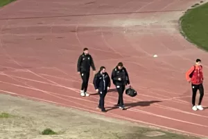Η άφιξη της Νέας Σαλαμίνας στο "Στέλιος Κυριακίδης" (Φώτος)