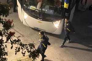 Η άφιξη της ΑΕΛ (φώτος)